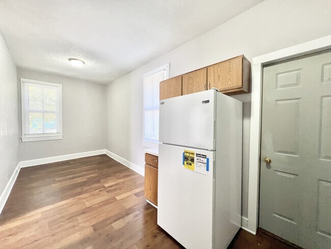 Foto del edificio - 705 Euclid Ave