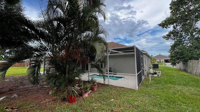 Foto del edificio - 1166 SW Heather St