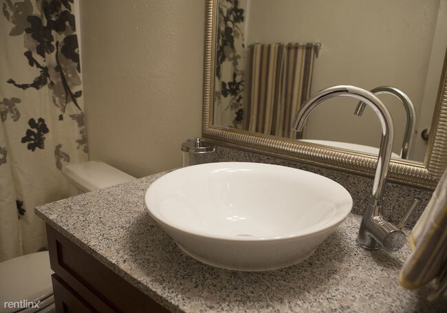 Foto del edificio - 1016 W Stassney Ln