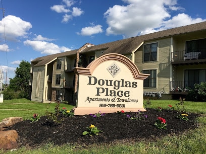 Building Photo - Douglas Place