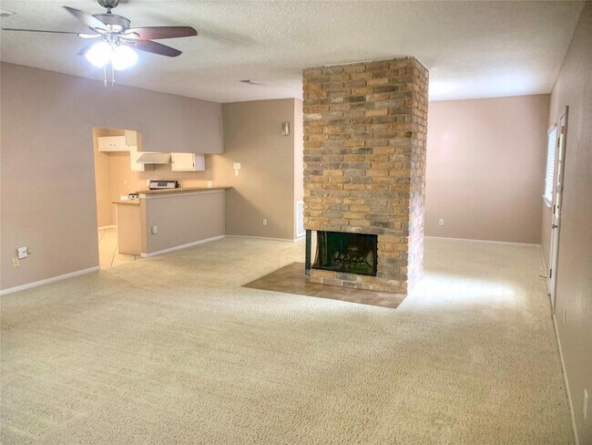 Building Photo - 3620 Dorothy Ln
