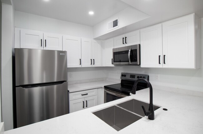 Foto del edificio - 4310 N 78th St