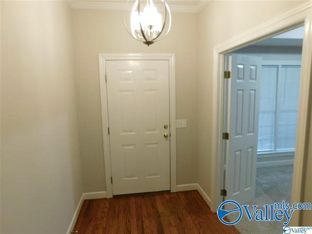 Building Photo - 113 Winding Trail