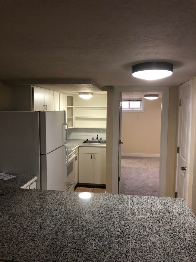 Foto del edificio - 2275 E Redondo Ave