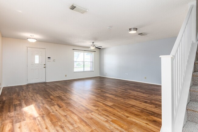 Building Photo - 22046 Pelican Edge