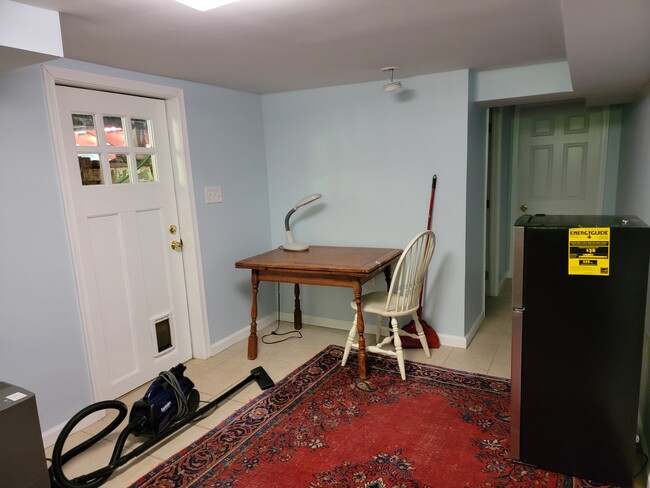 Foto del edificio - 2758 W George Mason Rd