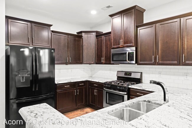 Building Photo - 3 br, 2.5 bath House - 5541 Jessip Street