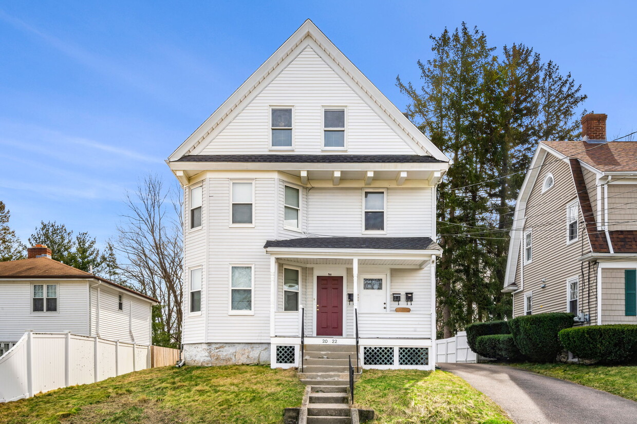 Primary Photo - 20-22 Highview St