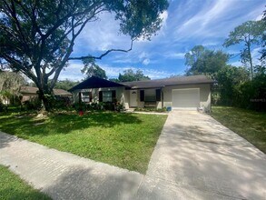 Building Photo - 909 Wrenwood Ln