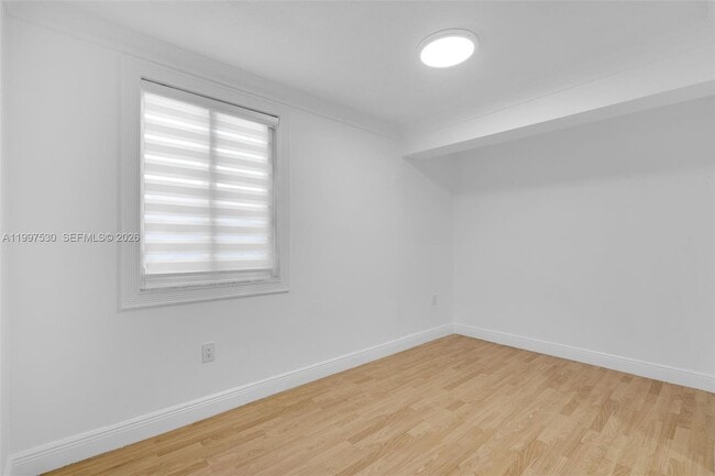 Building Photo - 201 SW 51st Ct