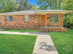 Building Photo - 815 E Waldburg St