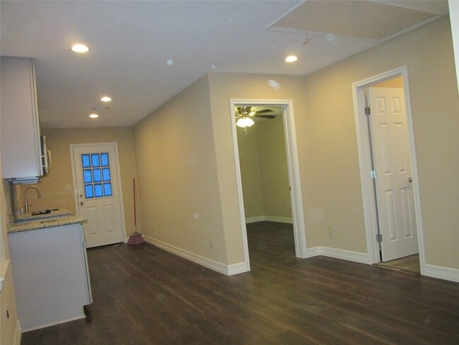 Foto del edificio - 3223 Winbern St