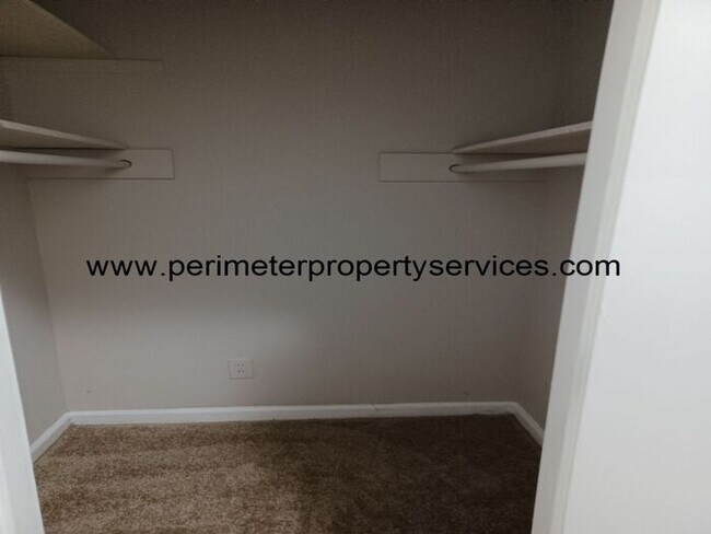 Foto del edificio - 1055 Pine St NE
