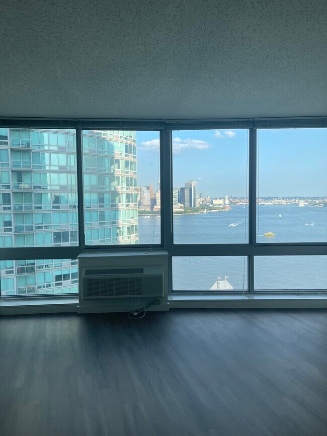 Foto del edificio - 35 Hudson St