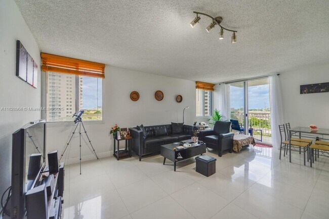 Foto del edificio - 800 N Miami Ave