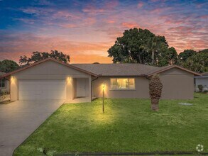Building Photo - 1143 SE Sabina Ln