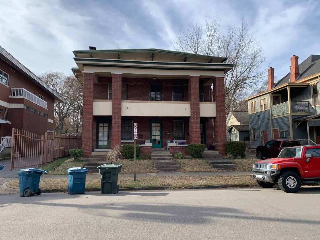 Primary Photo - 816 Sherman St