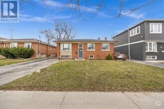 Building Photo - 29 Greenock Ave