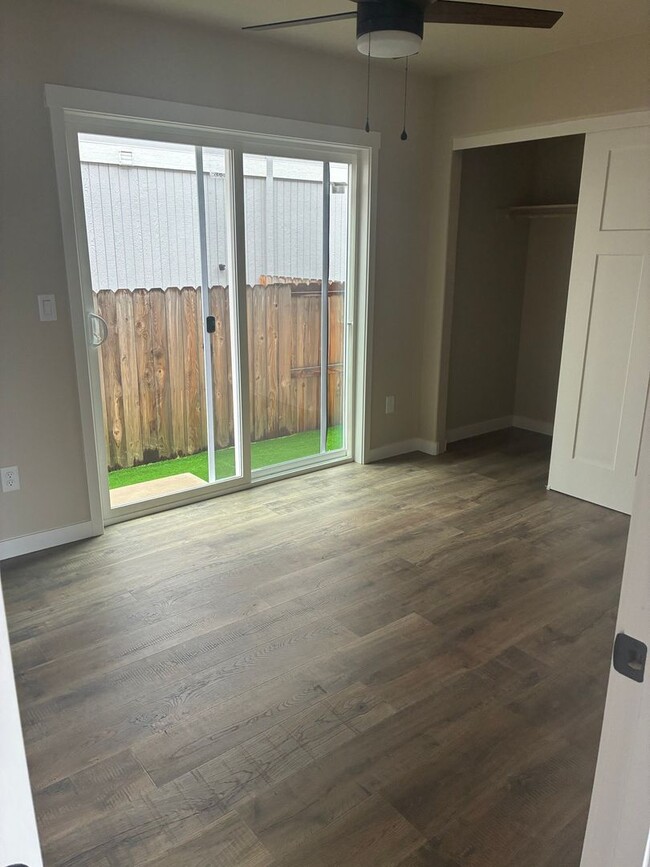 Building Photo - Modern New Construction 1 Bedroom / 1 Bath including Utilities