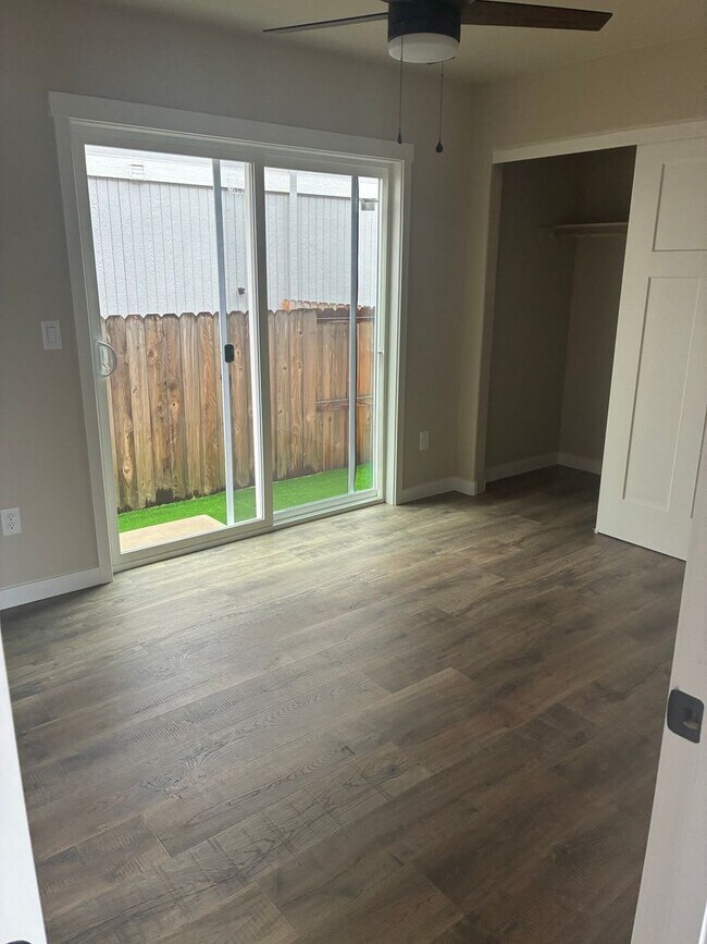 Foto del edificio - Modern New Construction 1 Bedroom / 1 Bath including Utilities