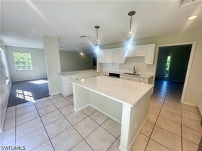 Building Photo - 10650 Ragsdale St