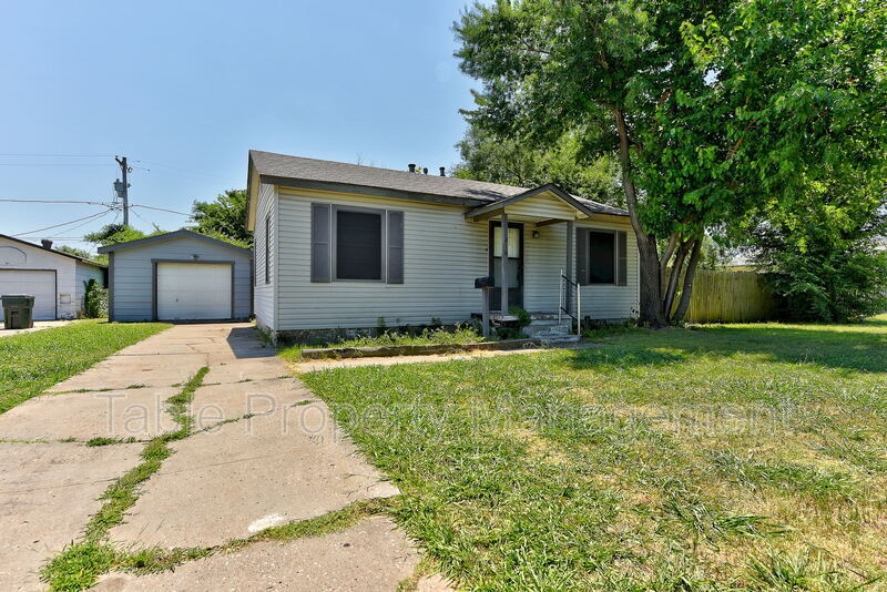 Primary Photo - 416 Reed Pl
