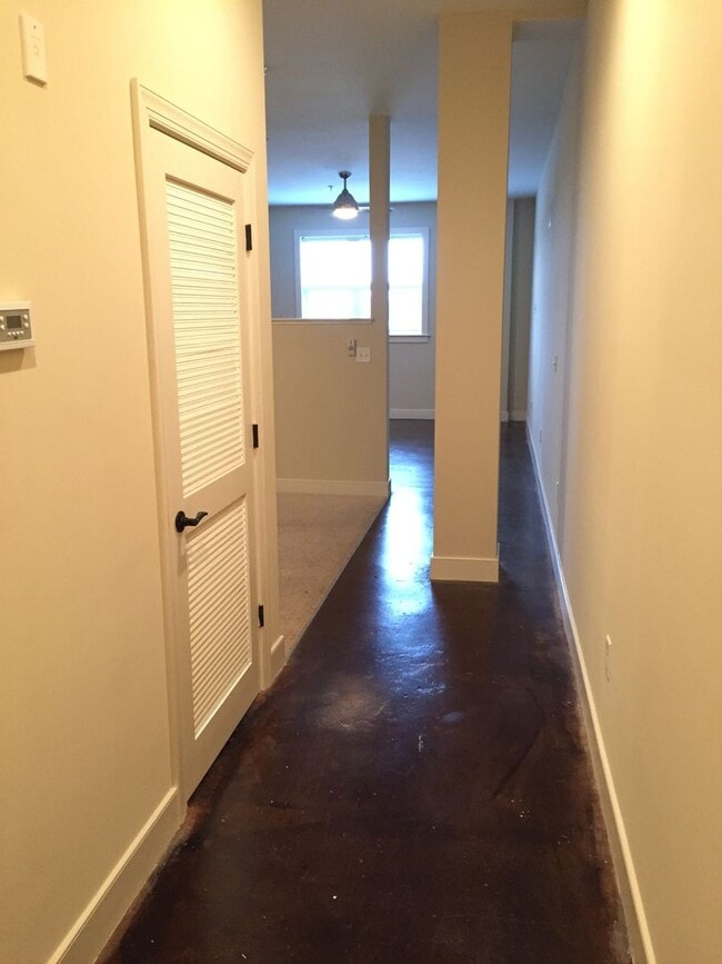 Interior Photo - Montgomery Square Apartments