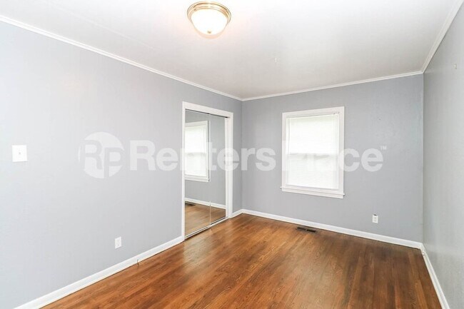 Building Photo - 432 S Fulton Ave
