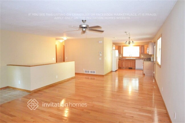 Building Photo - 4536 Taylor St NE