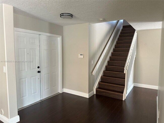 Foto del edificio - 13825 NW 22nd St