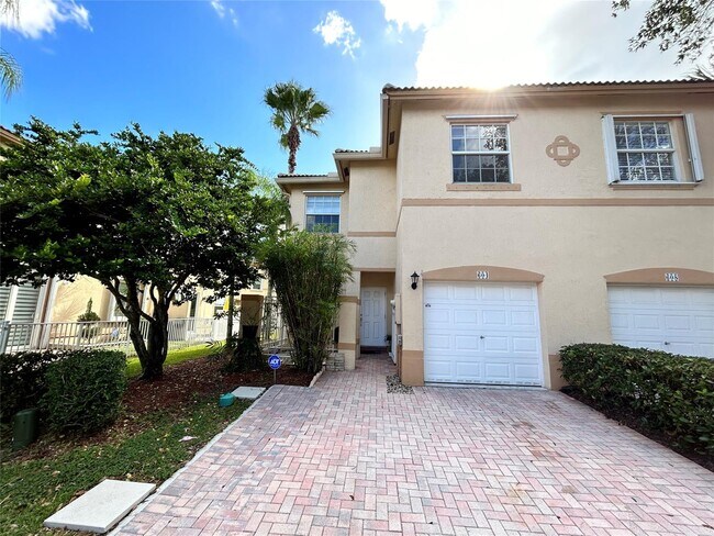 Building Photo - 604 NW 170th Ter