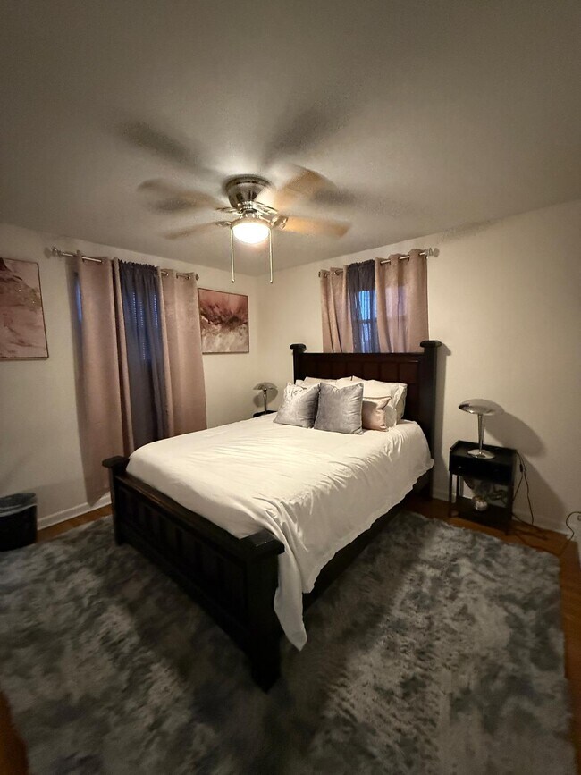 Building Photo - 1305 N Ohio Ave