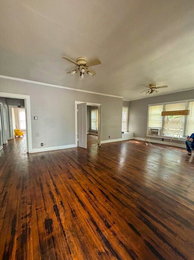 Foto del edificio - 1616 Campbell St