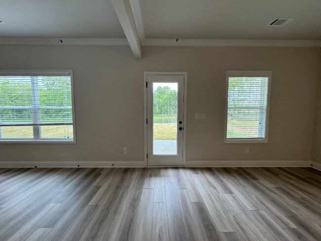 Building Photo - 3321 Westgate Park Dr