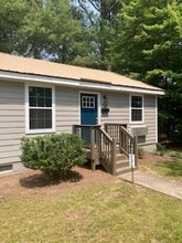 Building Photo - 724 N Taylor St