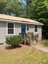 Building Photo - 724 N Taylor St