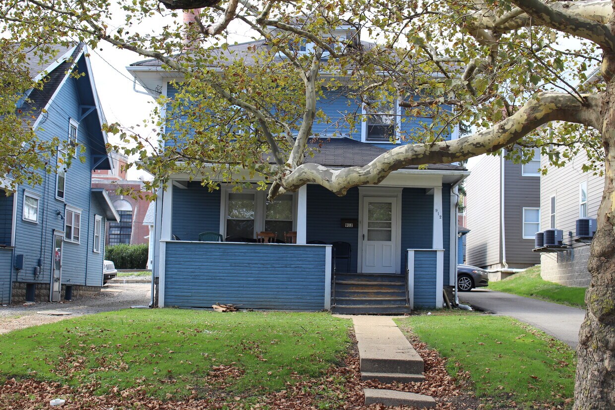 House front - 912 Wayne Ave