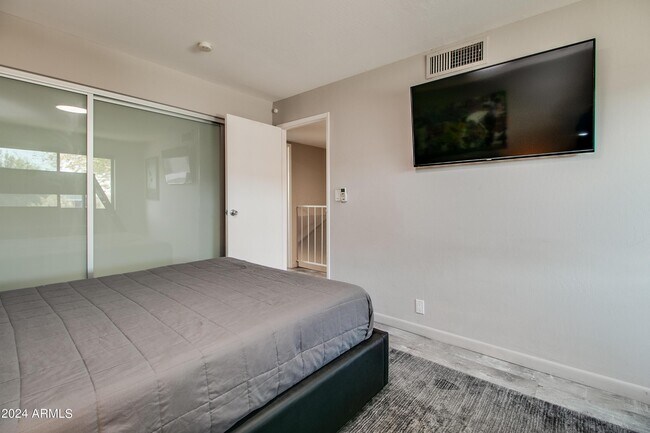 Foto del edificio - 4610 N 68th St