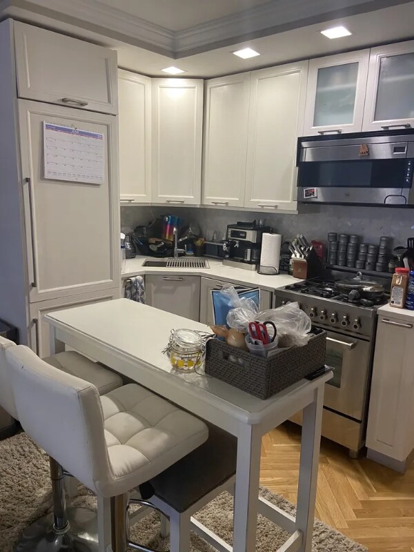 Building Photo - 305 East 86th St