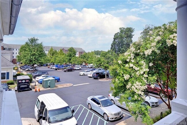 Foto del edificio - 4345 New Town Ave