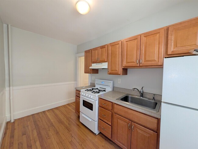 Foto del edificio - 145 Summer St