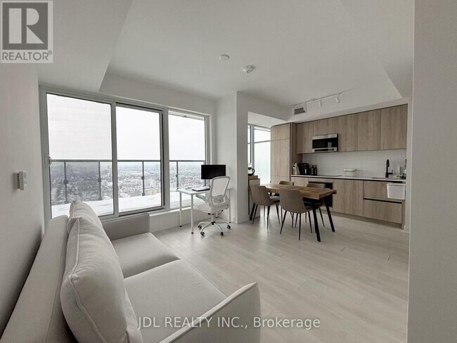 Photo du bâtiment - 127 Broadway Ave