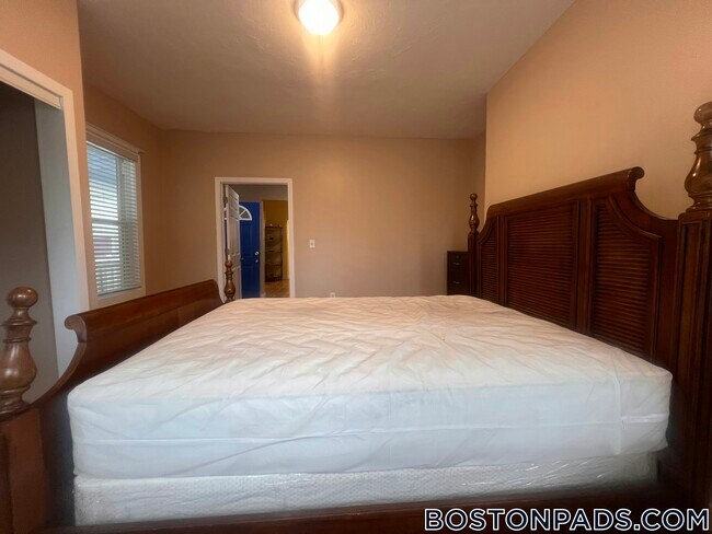 Foto del edificio - 816 River St