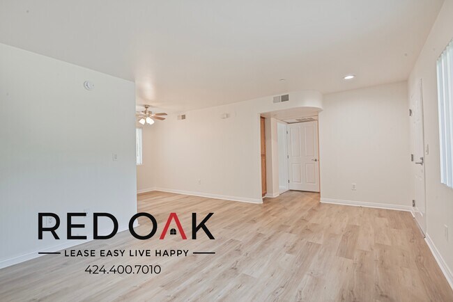 Foto del edificio - 326 S Westlake Ave