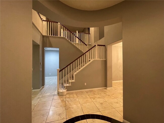 Building Photo - 34093 Lady Fern Ct
