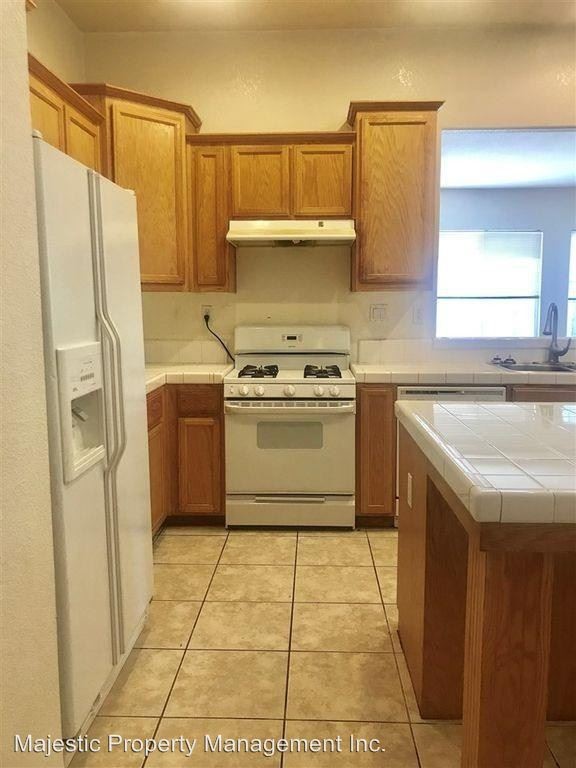 Building Photo - 4 br, 2 bath House - 2430 Knollwood Lane