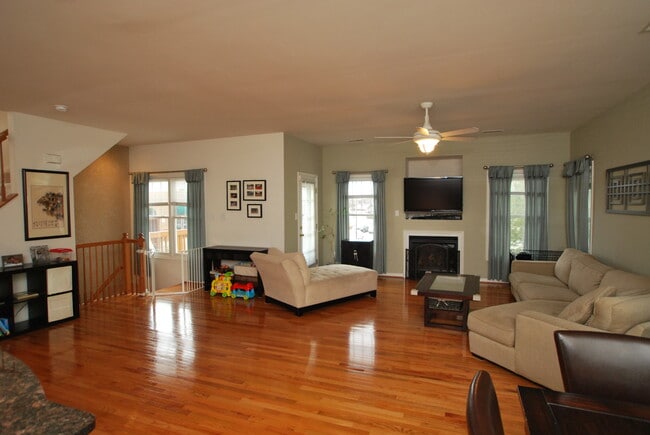 Building Photo - 686 Heathwalk Mews