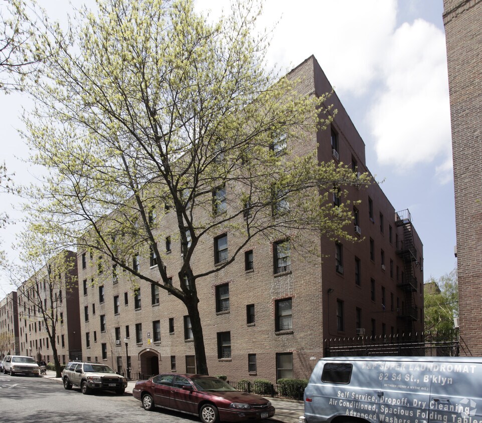 4816 47th St, Woodside, NY 11377 Apartments in Woodside, NY