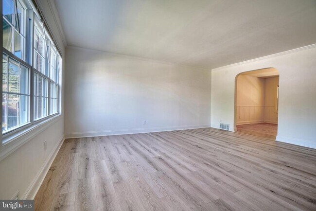 Foto del edificio - 1722 Edgewood Rd