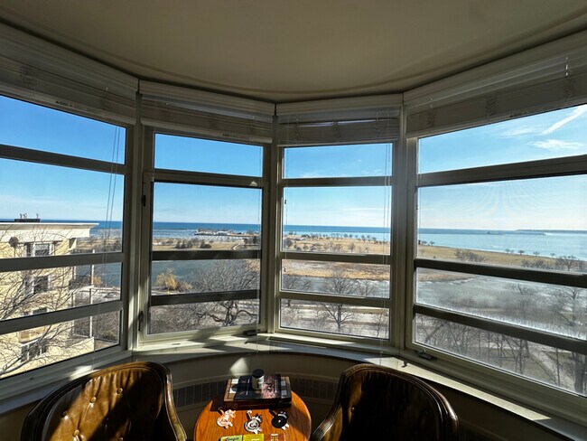 Foto del edificio - 1260 N Prospect Ave